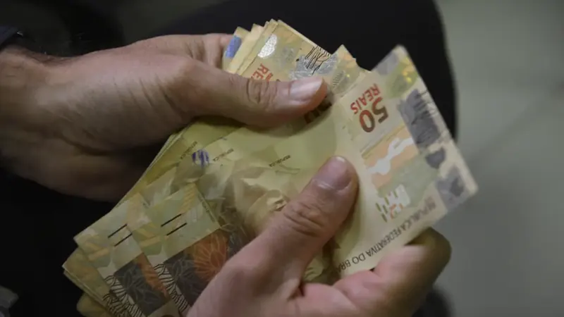 Desenrola Brasil 2.0 é prorrogado até 31 de agosto para renegociação de dívidas bancárias