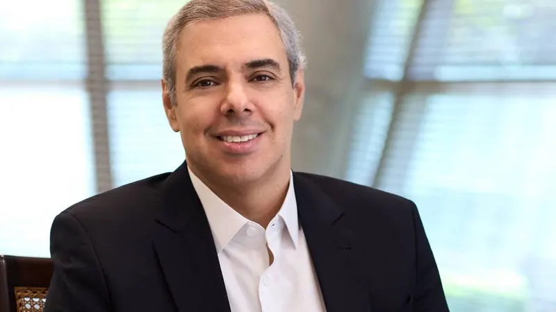 CEO do Itaú faz alerta sobre crédito mesmo após lucro bilionário