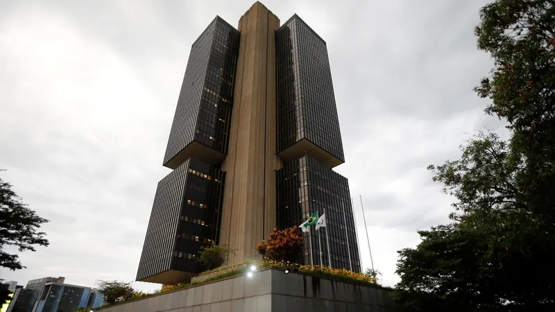 BC mira fraudes e retém operações com criptos por até 24h