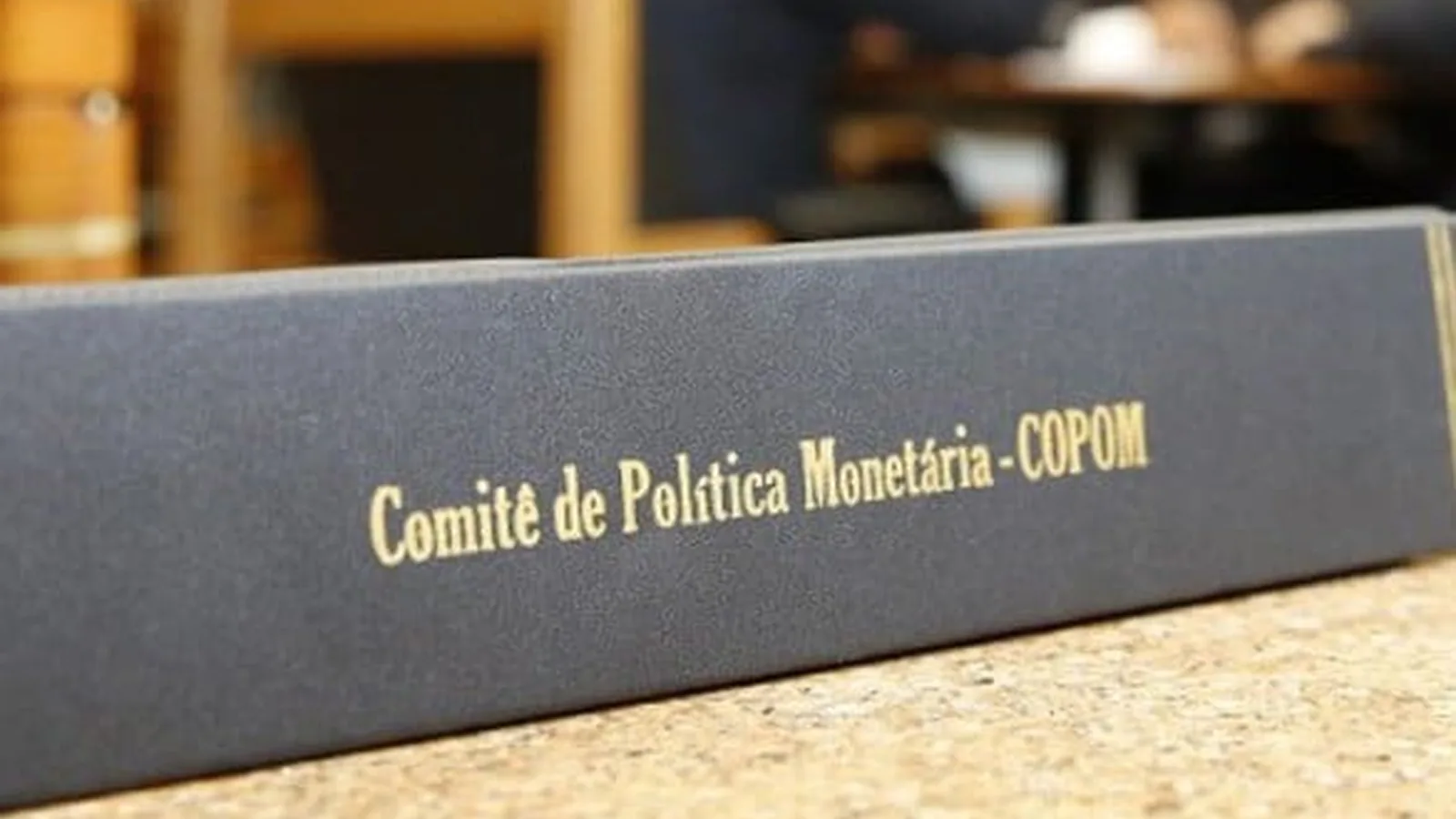 Inflação acima do teto pode limitar novos cortes da Selic, avaliam especialistas
