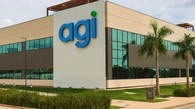 Agibank pisa no acelerador do INSS, mas trava no freio dos custos