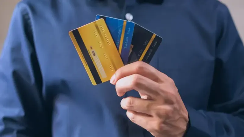 BofA vê crédito mais frágil e prefere bancos defensivos