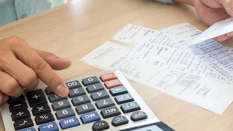 Inadimplência piora em julho e acende alerta para bancos em 2027