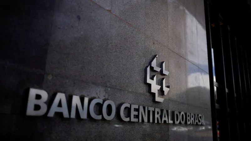 Com Selic a 14%, despesas financeiras das empresas saltam 12% no 2º trimestre e somam R$ 99 bilhões