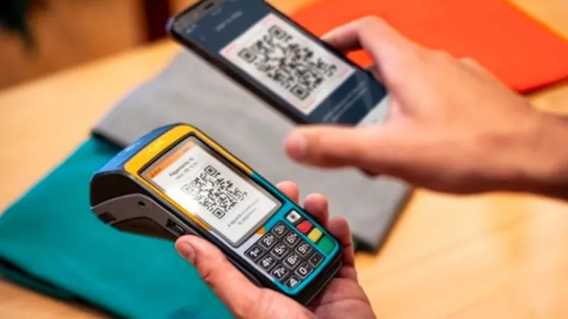 Novo golpe altera QR Code do Pix e desvia dinheiro de compras on-line