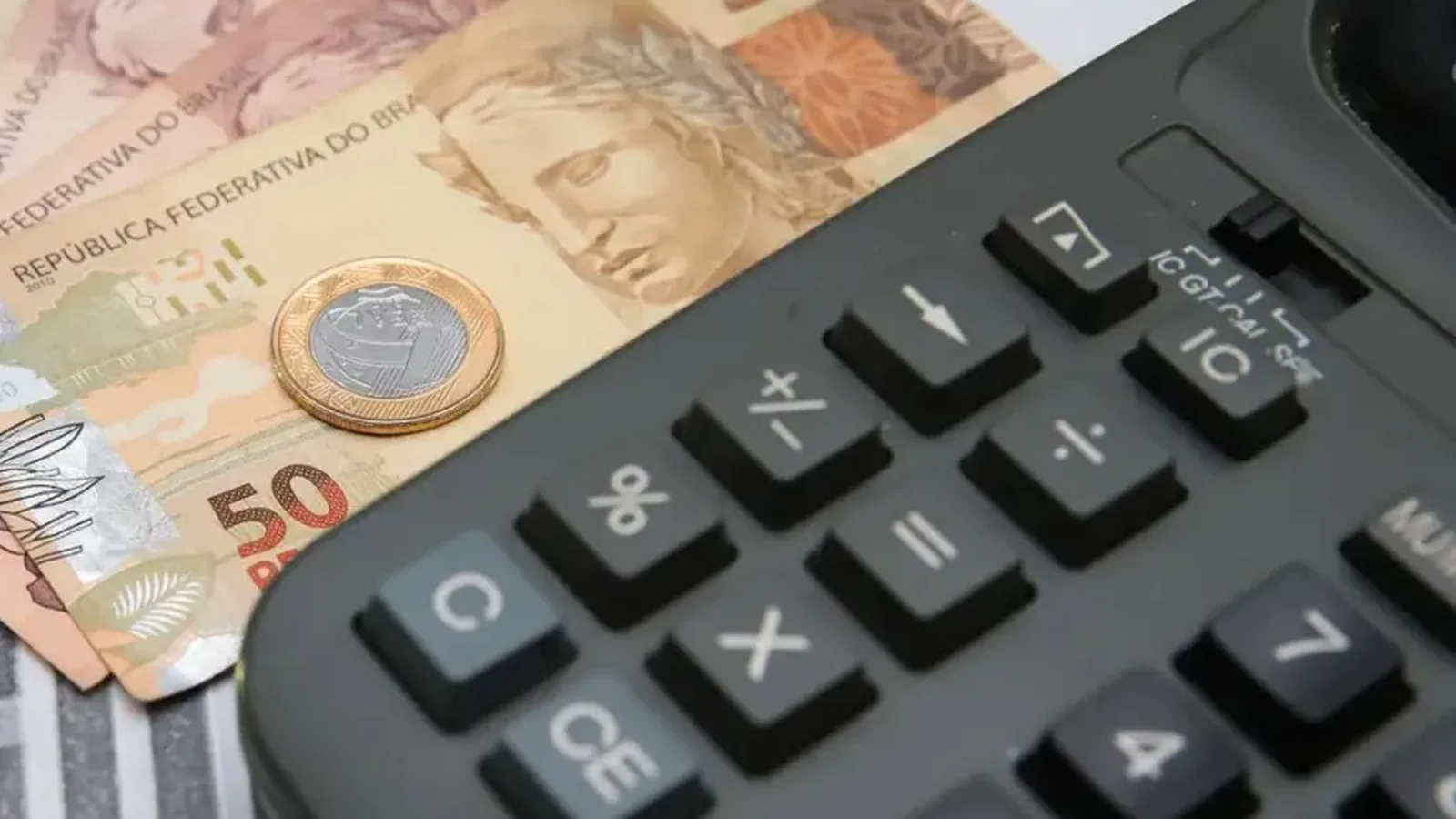 Endividamento das famílias fica em 82% em agosto