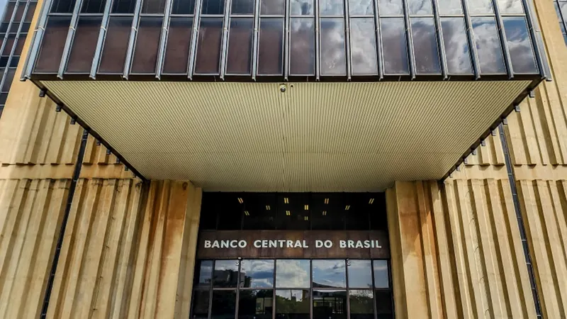 STJ: Banco não precisa notificar cliente a cada atualização mensal no SCR