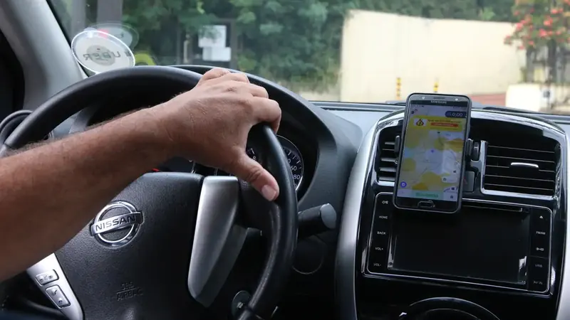 Conselho regulamenta linhas de crédito para taxistas e motoristas de aplicativo