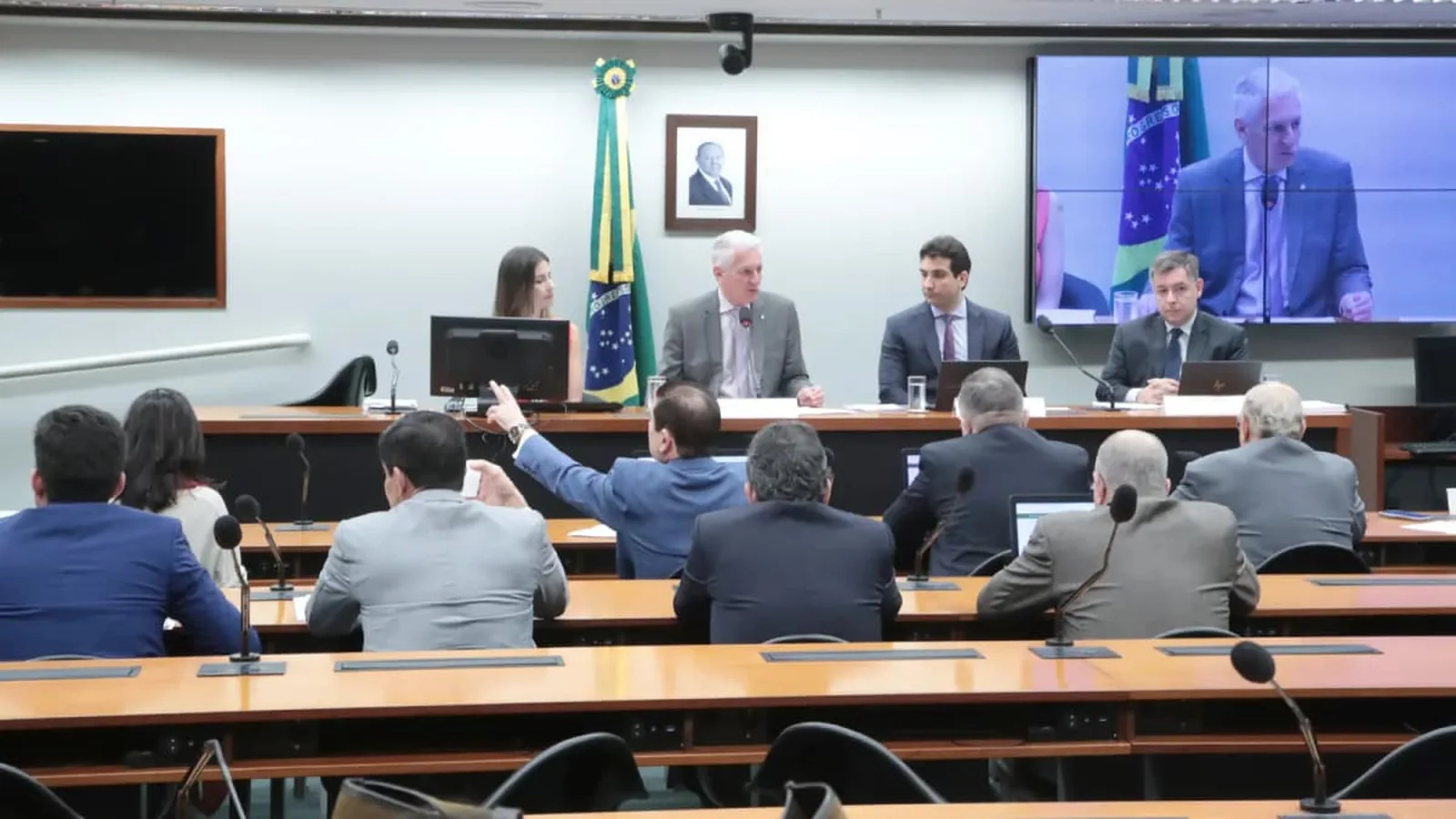 Por que o Banco Central teme uma armadilha no crédito do cartão