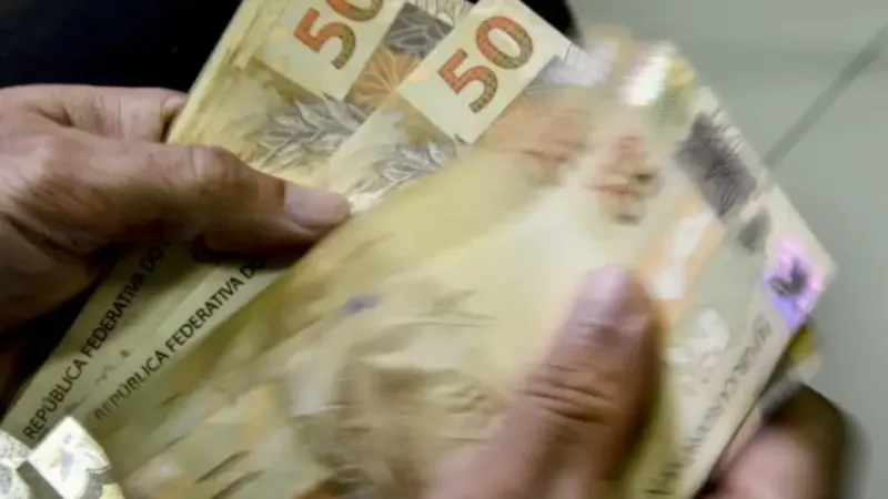 Inadimplência volta a crescer em junho, aponta Serasa