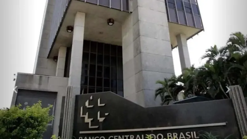 Brasil bate recordes de endividamento e inadimplência em agosto, com 84 milhões negativados