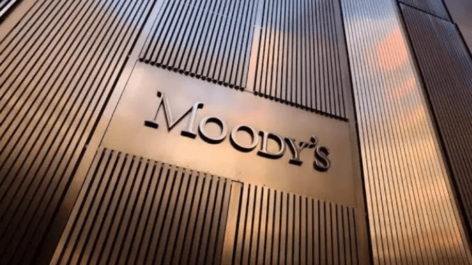 Moody's vê crédito apertado para empresa com dívida até 2028