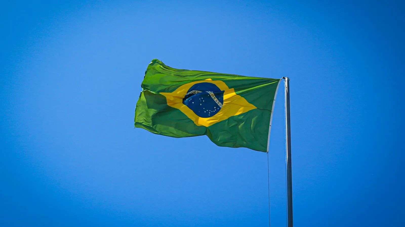 Dívida bruta brasileira sobe para 82,9% do PIB em agosto
