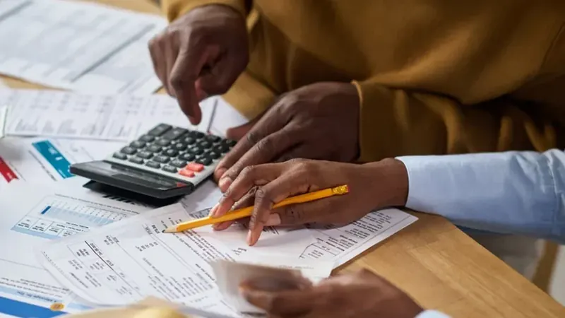 Acre chega a 109,8 mil famílias endividadas e mais de 54 mil têm contas atrasadas