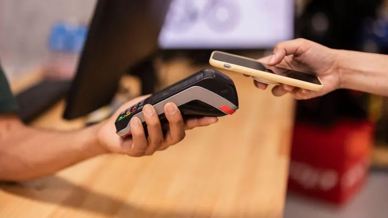 Black Friday em risco? Incerteza nas urnas ameaça tirar R$ 62 bi do varejo