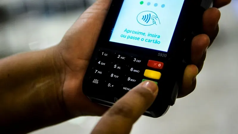 Banco Central registra maior nível de inadimplência das famílias desde o fim de 2023
