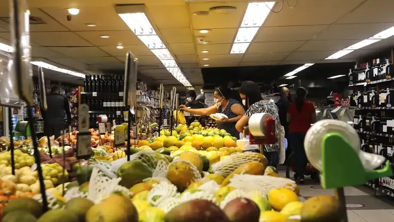 INPC acumula 4,29% em 12 meses e influencia salários