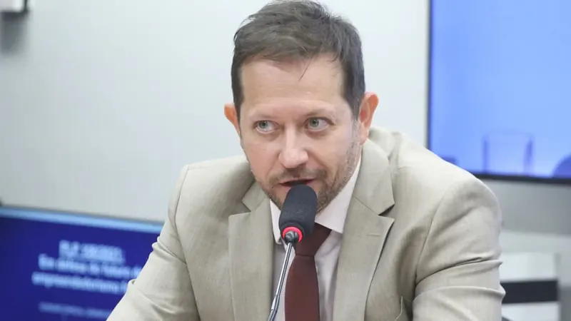 Por que o governo quer elevar o limite do microcrédito a R$ 30 mil