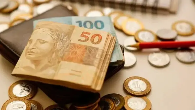 Endividamento bate novo recorde no país e atinge 81,6 % da população