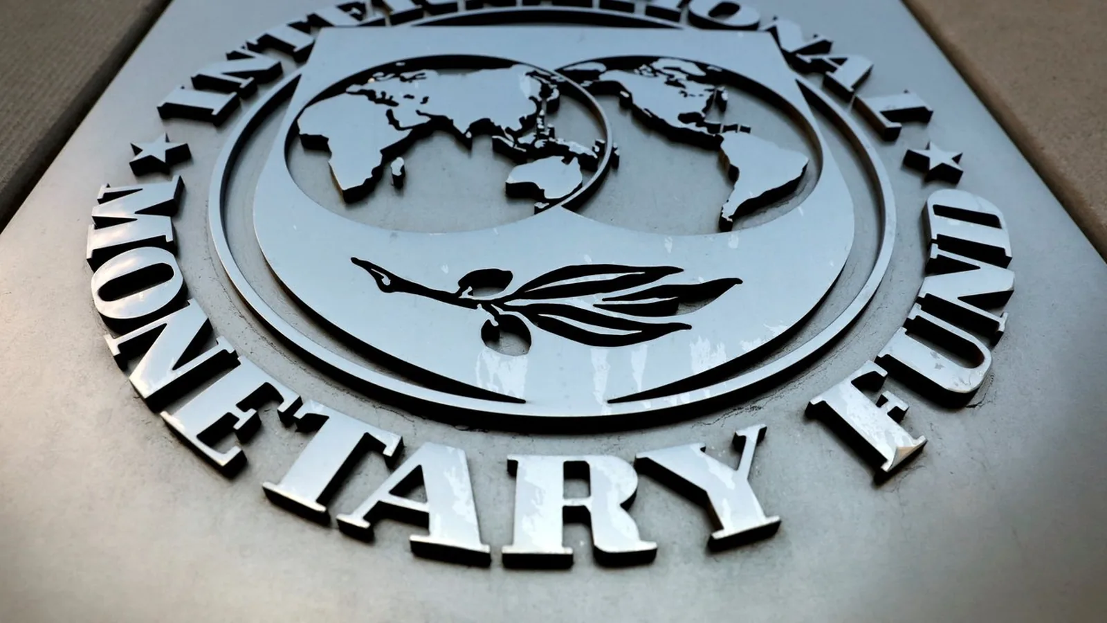 FMI projeta crescimento de 2,2% do PIB do Brasil em 2026