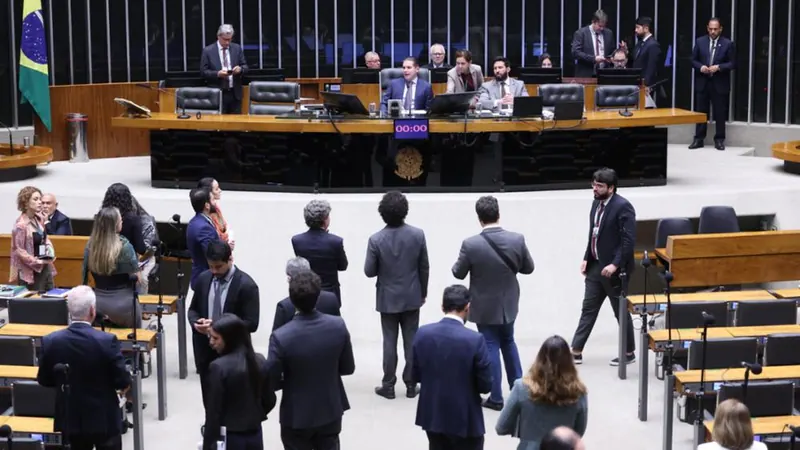 Câmara aprova aumento no teto do MEI e perdão a dívidas