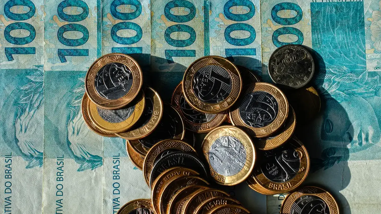 Pesquisa aponta que mais de 210 mil famílias estão endividadas em Cuiabá