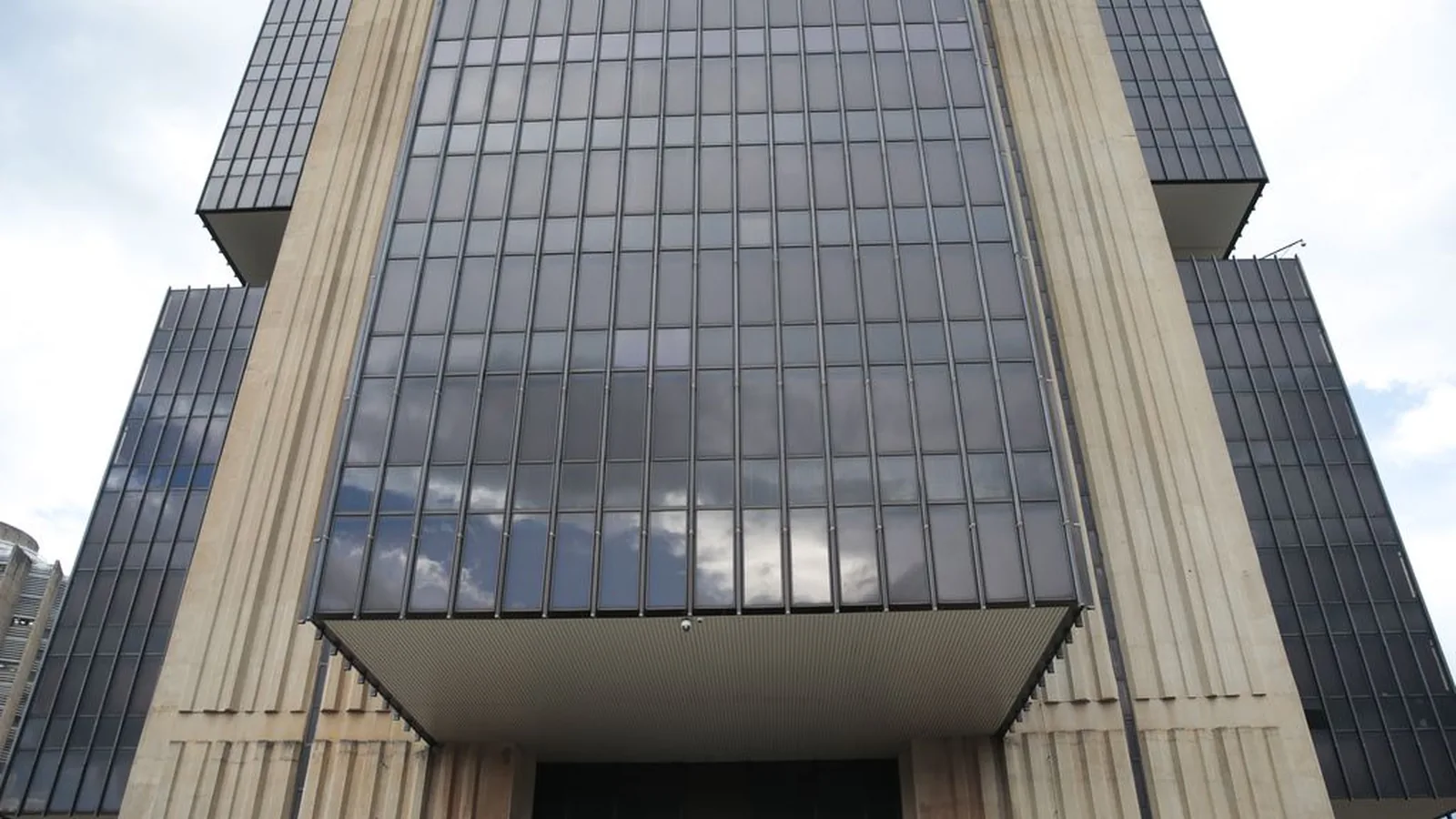 IBC-Br: atividade econômica teve alta de 0,3% em agosto