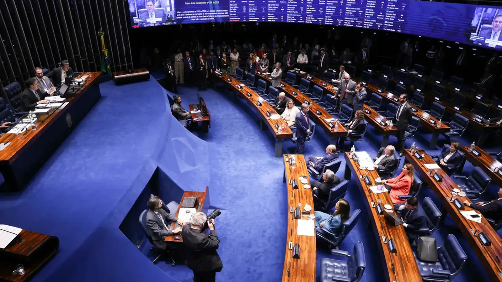 Senado aprova aumento do teto de faturamento do MEI e perdão de dívidas
