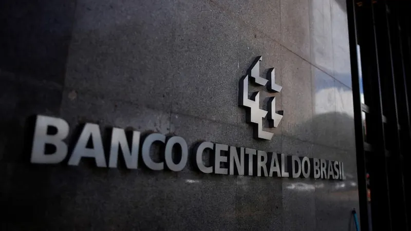 Bancos vão apresentar resultados mais fracos no 3º tri com inadimplência em alta