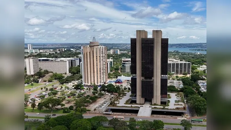 BC prepara conjunto de ações para conter endividamento das famílias