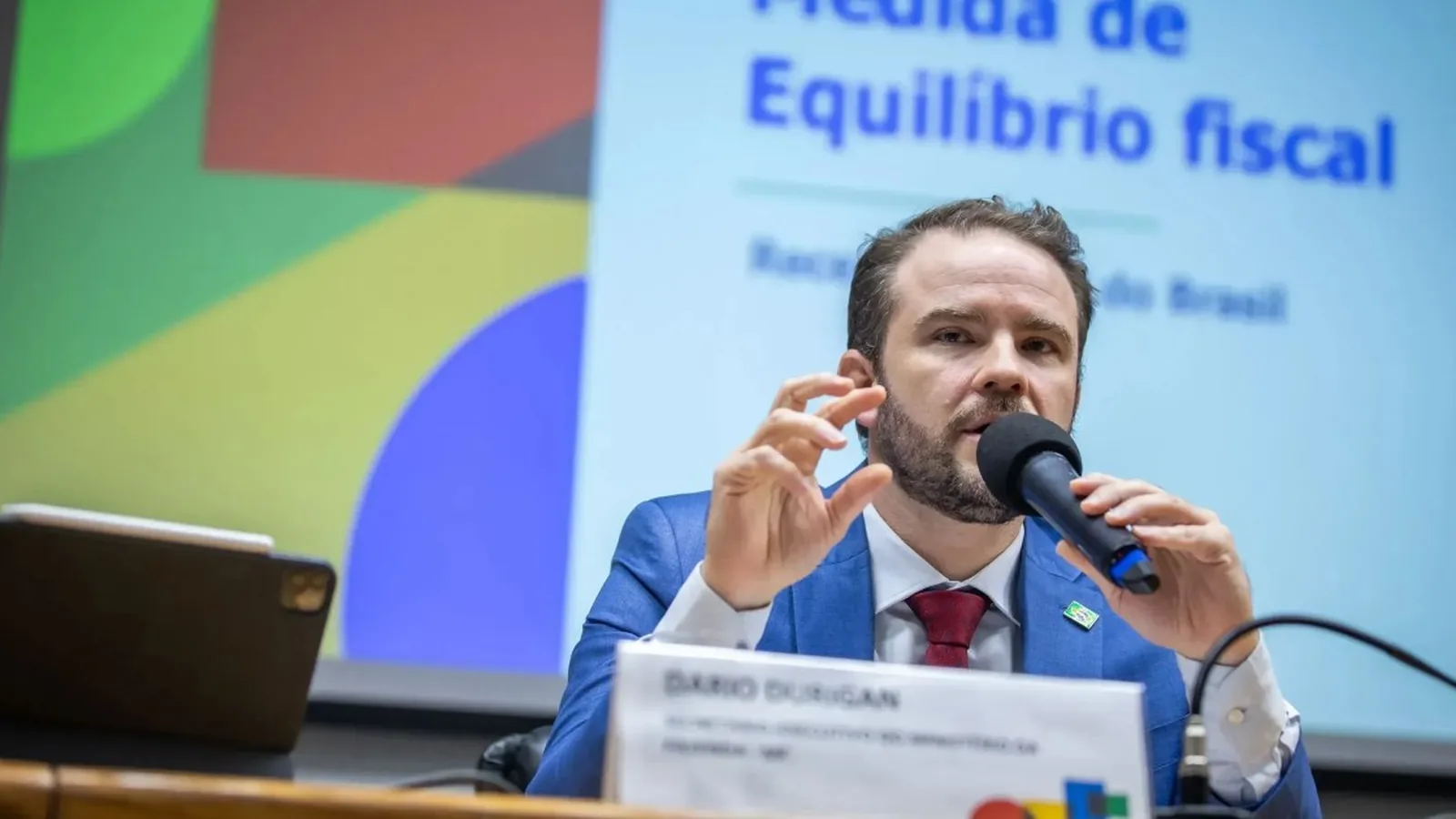 Durigan pressiona Febraban para ampliar Desenrola Adimplentes aos bancos privados