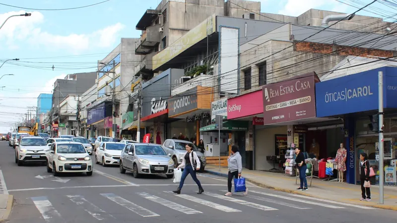 Endividamento das famílias gaúchas recua em junho, mas comprometimento da renda atinge maior nível do ano