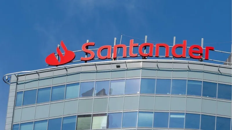 Lucro do Santander cai 17,6% no 2T26, para R$ 3 bilhões
