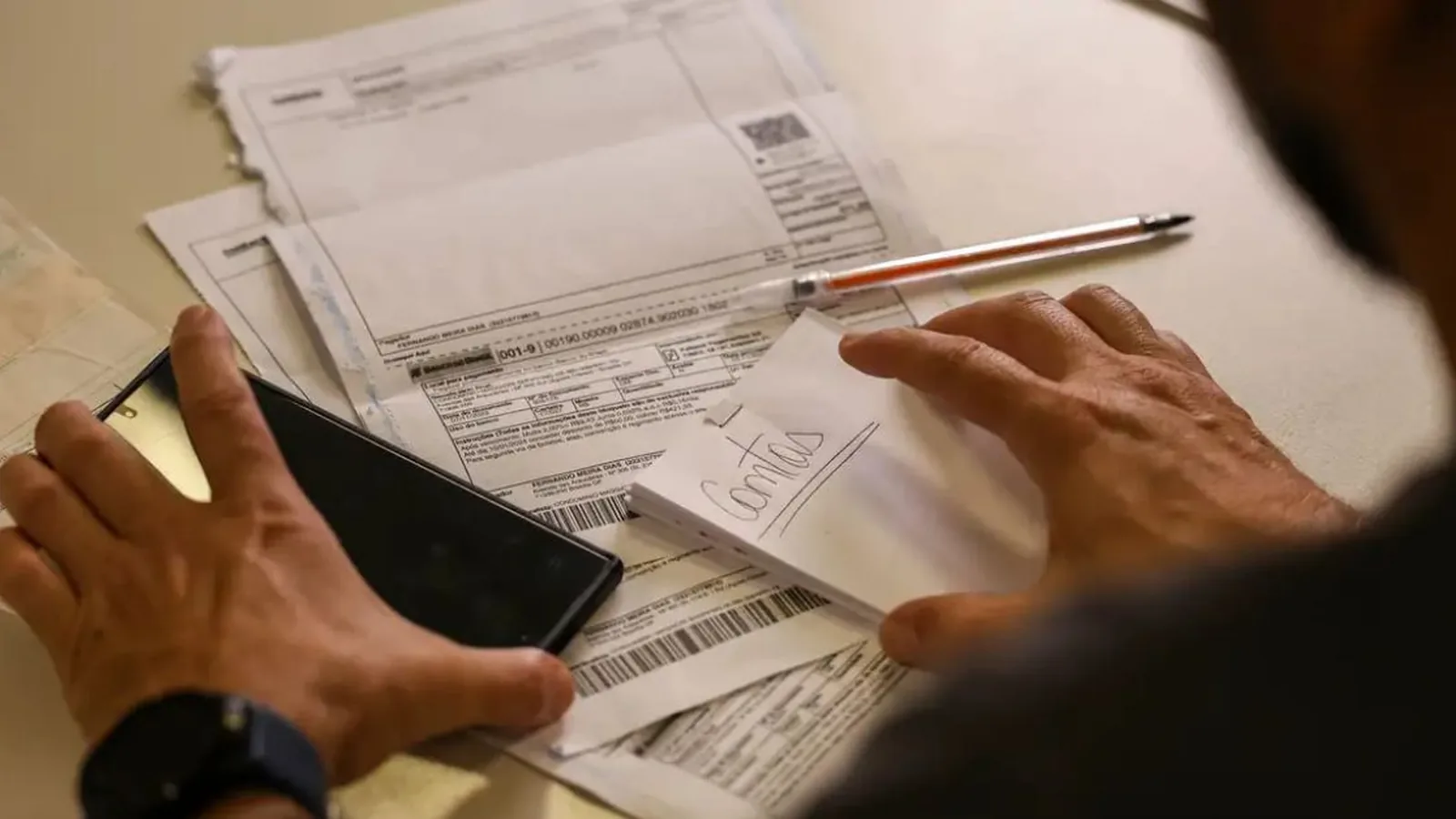 Inadimplência bate recorde no Brasil mesmo com Desenrola 2.0 prorrogado